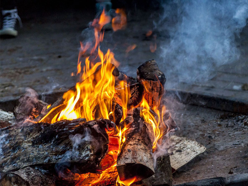 Mud City Adventures Fondue & Midnight Paddle trip is perfect for late night adventurers. We'll paddle to a sweet camp spot and have a fire and eat fondue! Then, we'll drive you back home.